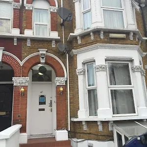 Hotel Olympus, Londra